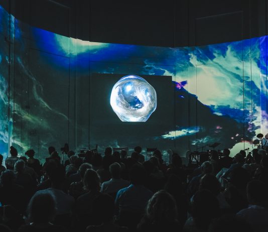 Popsophia, a Pesaro si esplora il concetto della soglia, tra filosofia e visioni digitali