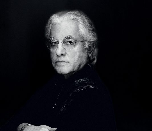 Germano Celant, l’eredità di un critico militante, nel nuovo volume di Skira