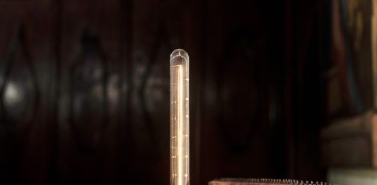 ‘Soundborders’: il muto dialogo di Jacopo Mazzonelli illumina la Cappella dei Notai a Verona