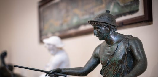 Domus, al MANN di Napoli rivive l’intimità delle case pompeiane MANN - Museo Archeologico Nazionale di Napoli, Domus. Gli arredi di Pompei