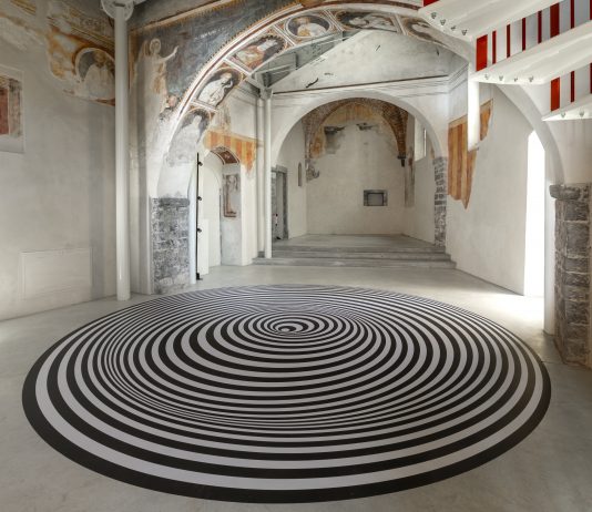 Bellano si riempie d’arte e ospita la mostra diffusa di Marina Apollonio