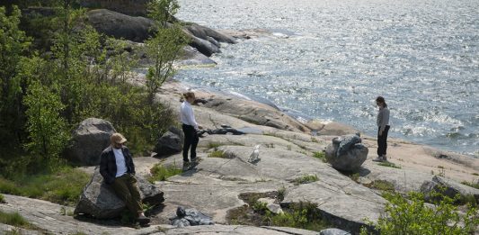 Storie di Rifugio e Coesistenza: il racconto della Biennale di Helsinki