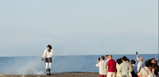 VULCANA, l’isola come partitura: arte e suono si diffondono a Stromboli