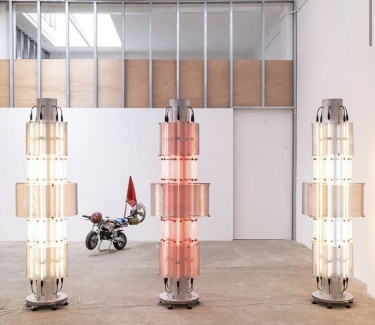 Inno al disordine: la galleria MATTA presenta la sua prima mostra collettiva rissa matta