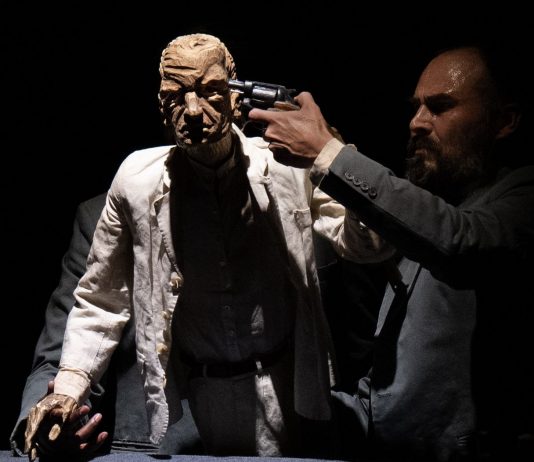 Faustus in Africa, la versione di William Kentridge: lo spettacolo a Napoli