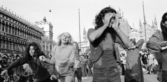 La Biennale del dissenso: gli anni radicali di Venezia rivivono nel racconto fotografico di Lorenzo Capellini lorenzo capellini