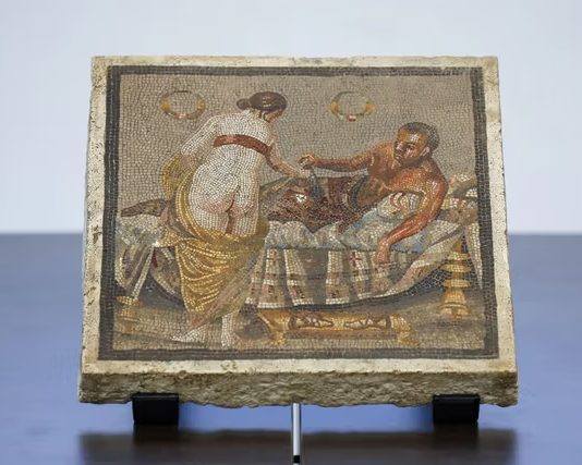 Un mosaico rubato a Pompei durante la Seconda guerra mondiale torna a casa
