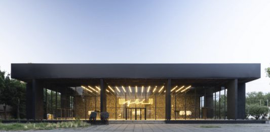 Pavilion 13: a Kiev, un ex padiglione sovietico diventa spazio d’arte contemporanea