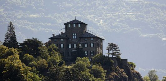 Michelangelo Pistoletto e Cittadellarte Glacial Threads. Dalle Foreste ai Tessuti del Futuro fino al 28 settembre la grande mostra al Castello Gamba di Châtillon in Valle d’Aosta