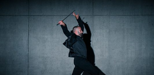 Teatro fisico, danza contemporanea e performance site specific: intervista a Gioele Coccia