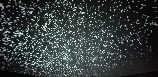 Il cielo digitale di Donatella Pinocci si apre in Abruzzo, per Borgo Universo