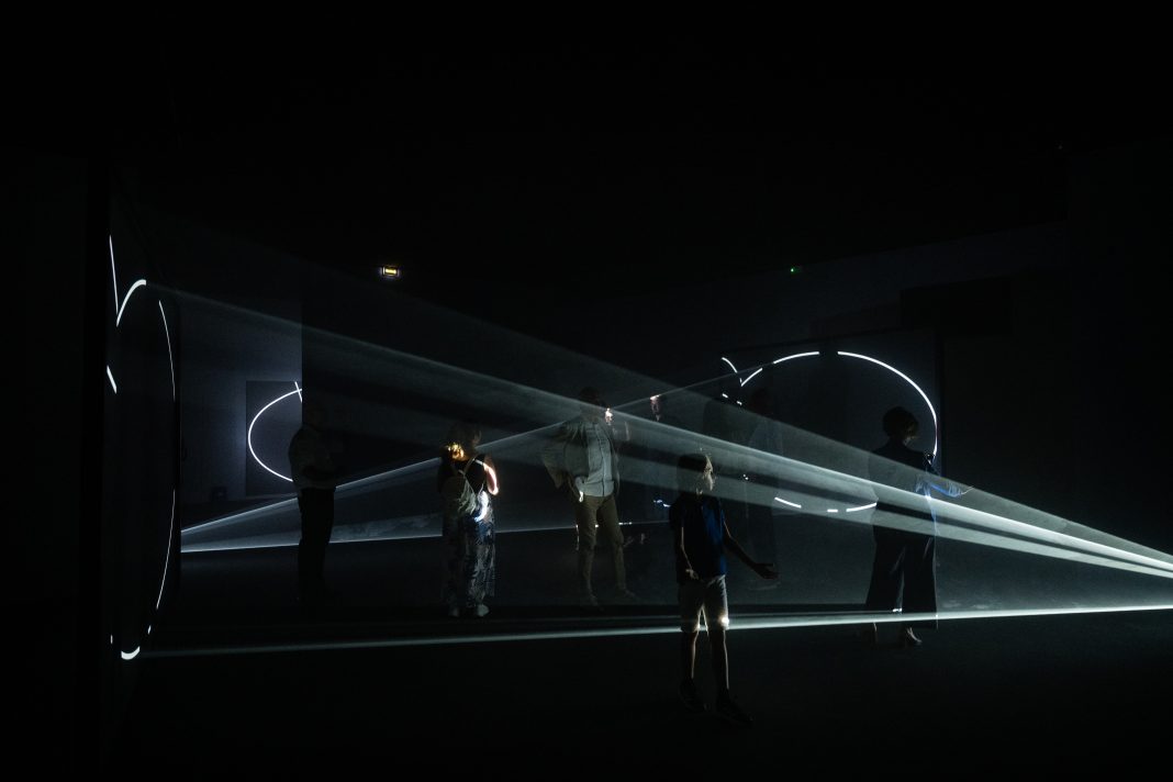 AnthonyMcCall, Solid Light, veduta della mostra, ph. Andrea Guermani