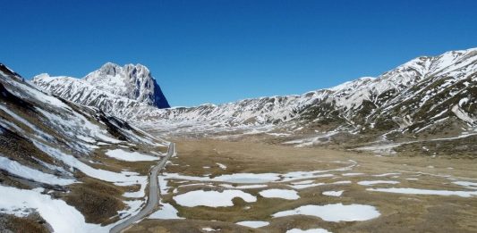 Arcolaio Prize 2025, l’arte di Muna Mussie in dialogo con il Gran Sasso