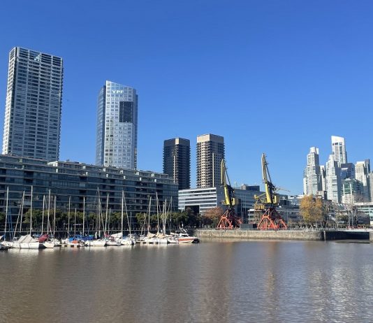Viaggi straordinari. Damiano Gullì in Argentina buenos aires