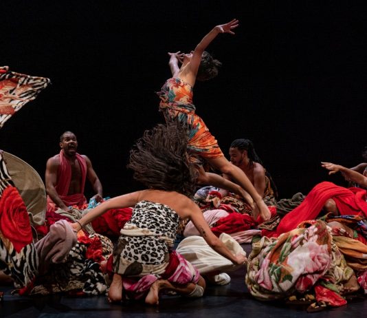 Bolzano Danza 2025 è il festival che insorge con i corpi bolzano danza