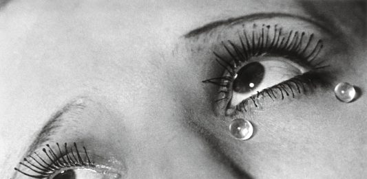 Cinque cose da sapere su Man Ray, aspettando la mostra a Milano