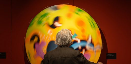 Al Labirinto della Masone, in mostra l’opera più surreale di Luigi Serafini DA SERAFINI A LUIGI - L’UOVO, LO SCHELETRO, L’ARCOBALENO, veduta della mostra a cura della Fondazione Franco Maria Ricci e di Luigi Serafini, Labirinto della Masone di Franco Maria Ricci, Fontanellato, 2025