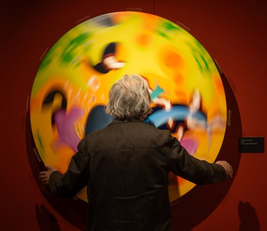 Al Labirinto della Masone, in mostra l’opera più surreale di Luigi Serafini DA SERAFINI A LUIGI - L’UOVO, LO SCHELETRO, L’ARCOBALENO, veduta della mostra a cura della Fondazione Franco Maria Ricci e di Luigi Serafini, Labirinto della Masone di Franco Maria Ricci, Fontanellato, 2025