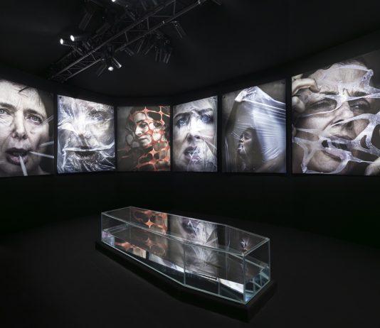 Casa Sanlorenzo apre a Venezia con un’installazione di Fabrizio Ferri