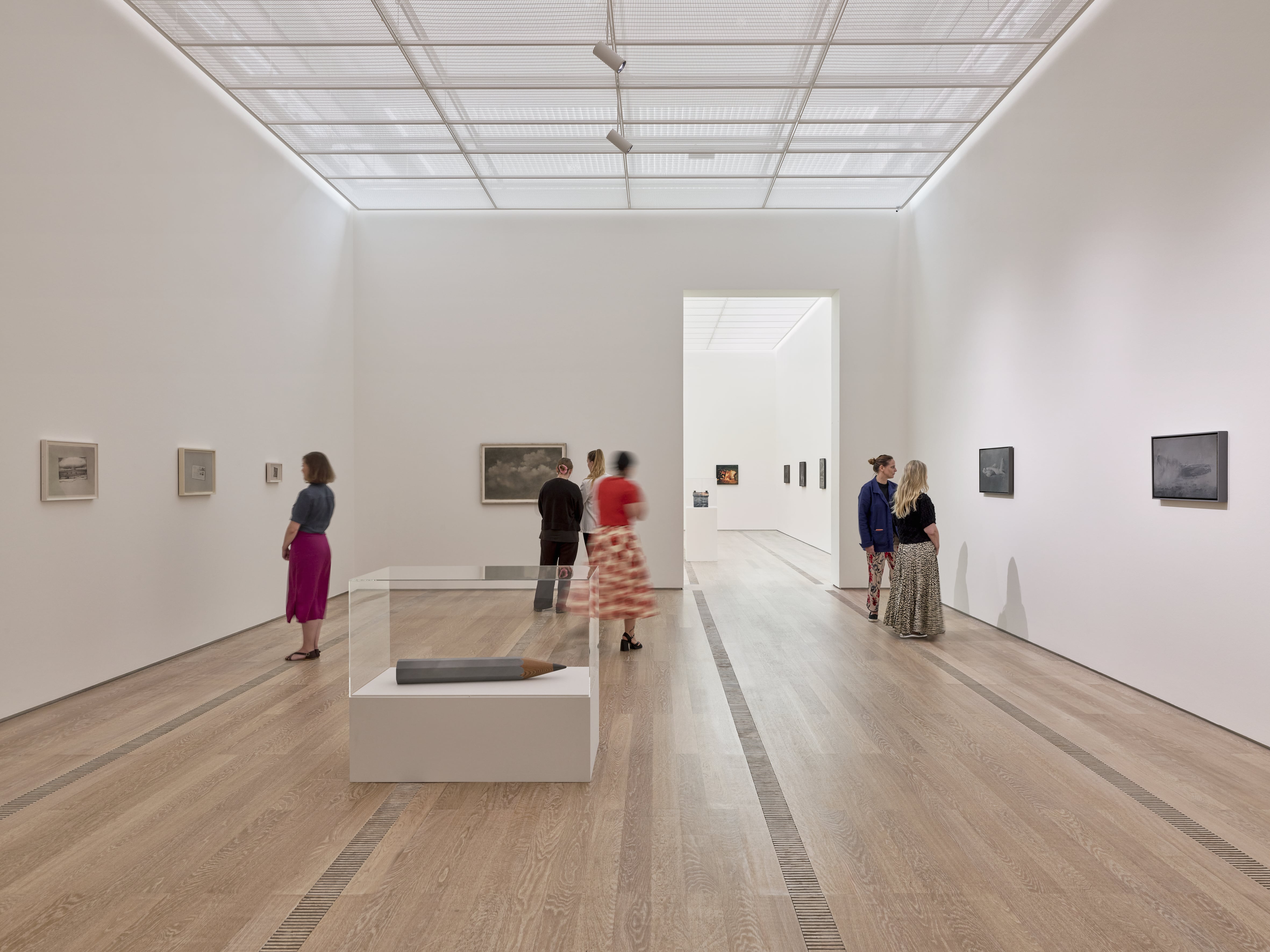 Veduta della mostra, Vija Celmins, Fondation Beyeler, Riehen/Basilea, 2025 © Vija Celmins, Courtesy Matthew Marks Gallery Photo : Mark Niedermann