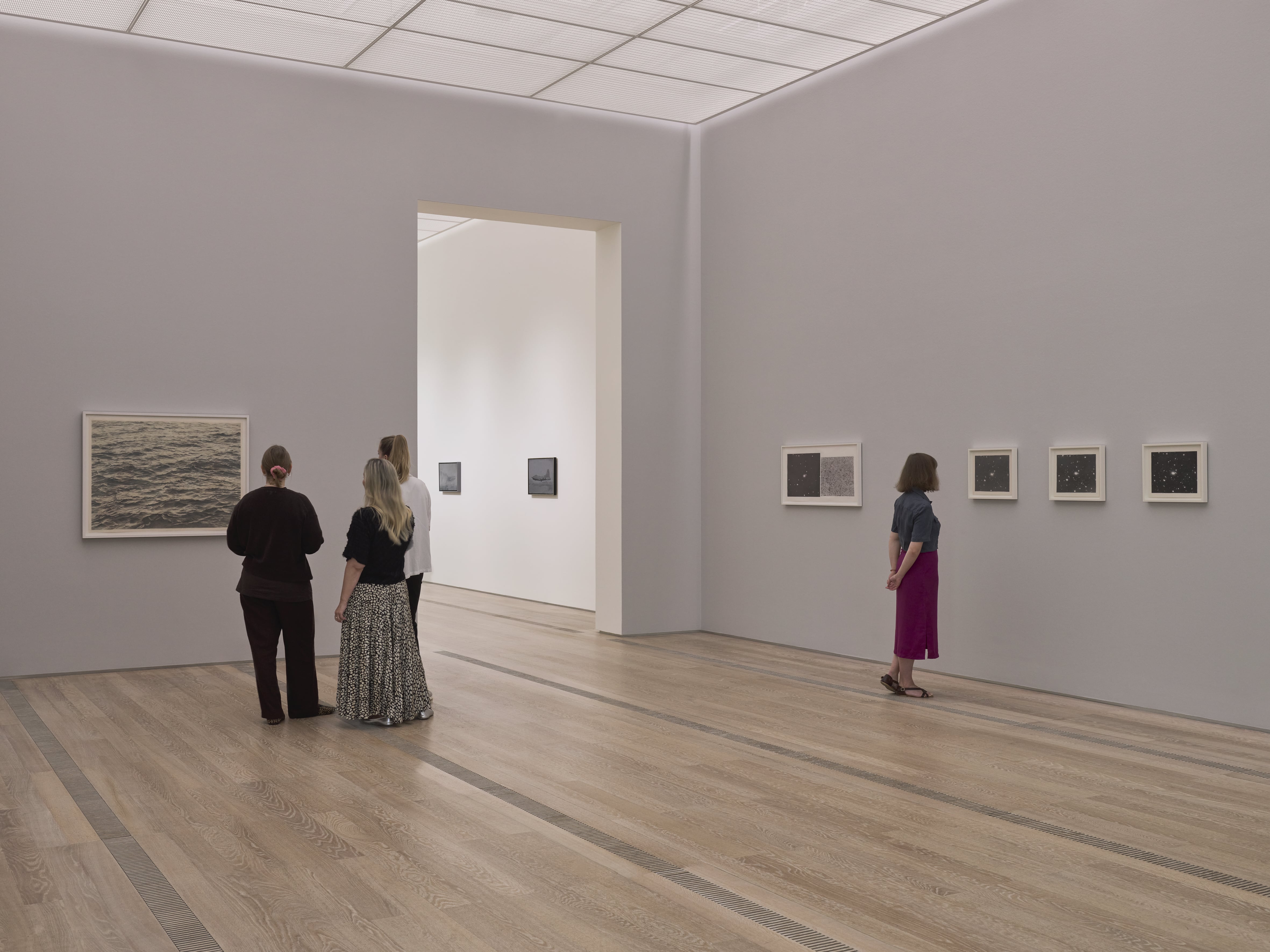 Veduta della mostra, Vija Celmins, Fondation Beyeler, Riehen/Basilea, 2025 © Vija Celmins, Courtesy Matthew Marks Gallery Photo : Mark Niedermann