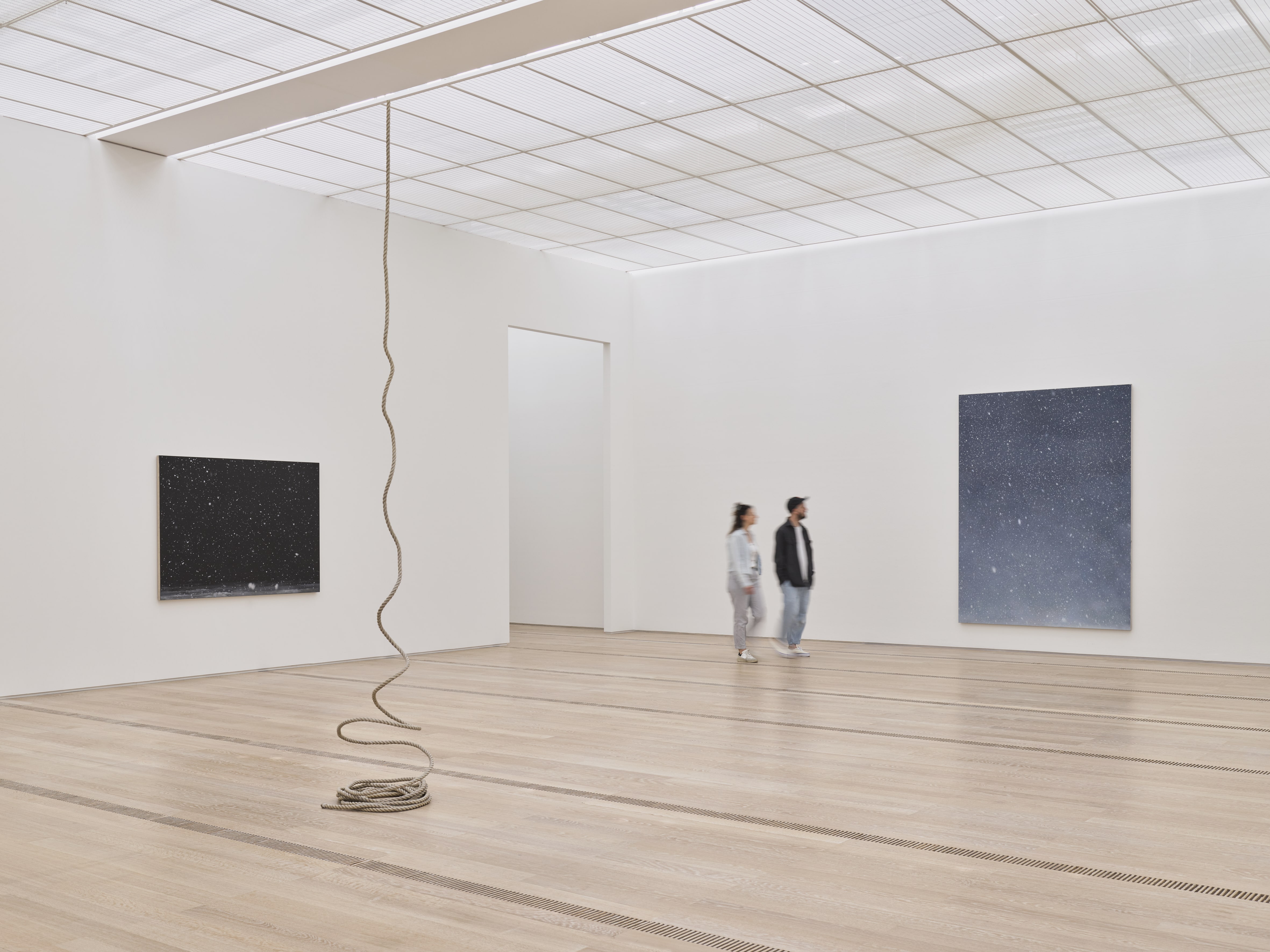 Veduta della mostra, Vija Celmins, Fondation Beyeler, Riehen/Basilea, 2025 © Vija Celmins, Courtesy Matthew Marks Gallery Photo : Mark Niedermann