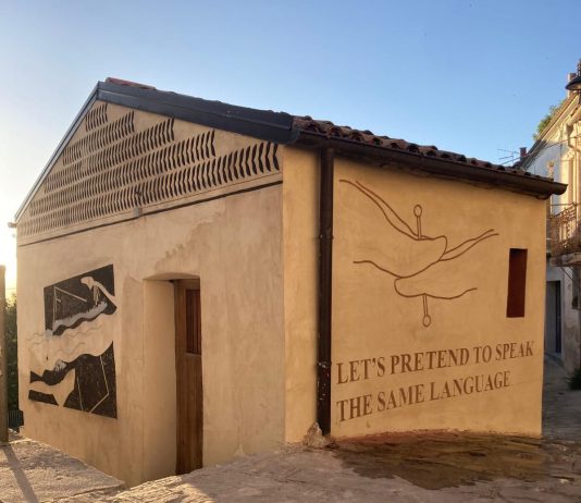 In Lucania, tre artisti rileggono l’antica tecnica del graffito polistrato