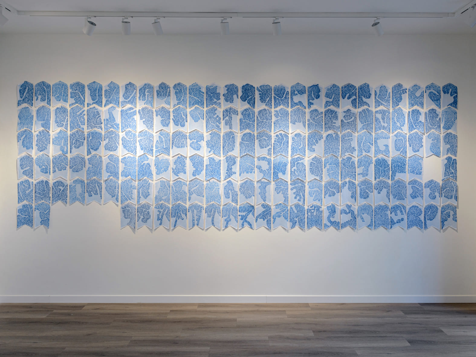 Daniela D’Arielli, La geografia è destino, veduta della mostra, Galleria Ceravento, Pescara, 2025