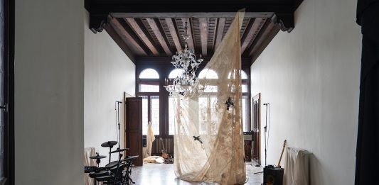 Artisti nomadi: Firouz FarmanFarmaian a Palazzo Dandolo, a Venezia