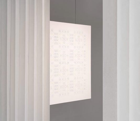 À Jour: ricami di carta e di vetro da Mare Karina a Venezia