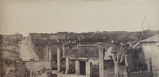 Due nuove mostre al MANN: acquerelli e fotografie dell’800 per raccontare Pompei