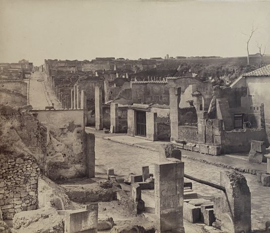 Due nuove mostre al MANN: acquerelli e fotografie dell’800 per raccontare Pompei