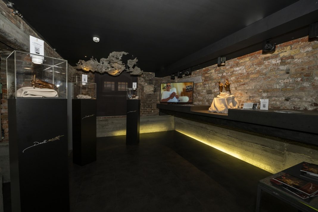 allestimento mostra 2