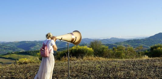 Arte e paesaggio in dialogo, al Festival dei calanchi e delle argille azzurre