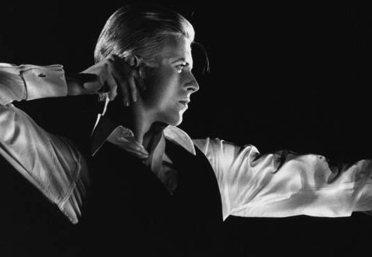 members-preview-david-bowie-centre_960