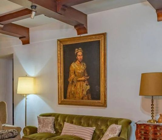 Opera trafugata ritrovata in annuncio immobiliare: marito e moglie arrestati Opera trafugata annuncio immobiliare