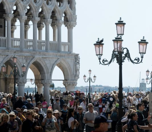 Oversound: il rumore del turismo a Venezia diventa paesaggio sonoro