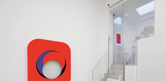 Le opere di Gerold Miller superano i confini di pittura e scultura. La mostra a Milano gerold miller