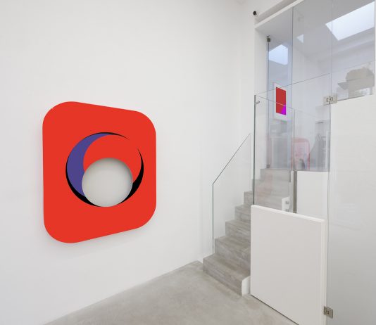 Le opere di Gerold Miller superano i confini di pittura e scultura. La mostra a Milano gerold miller