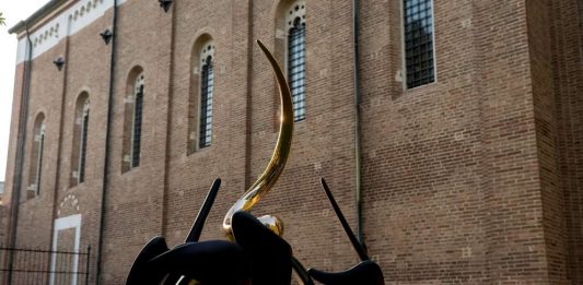 “Il bacio di Giuda”: a Padova il dialogo tra Giotto e Meggiato trasforma la città in un museo a cielo aperto