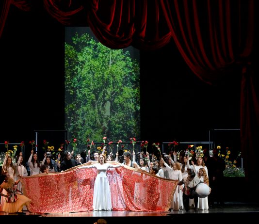 Sacrificio, femminicidio o riscatto: la rilettura dell’Otello, dalla parte di Disdemona