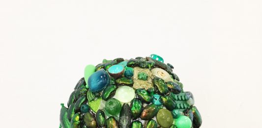 A Ravenna si intrecciano due visioni contemporanee dell’arte del(le) tessere