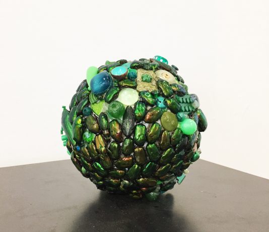 A Ravenna si intrecciano due visioni contemporanee dell’arte del(le) tessere