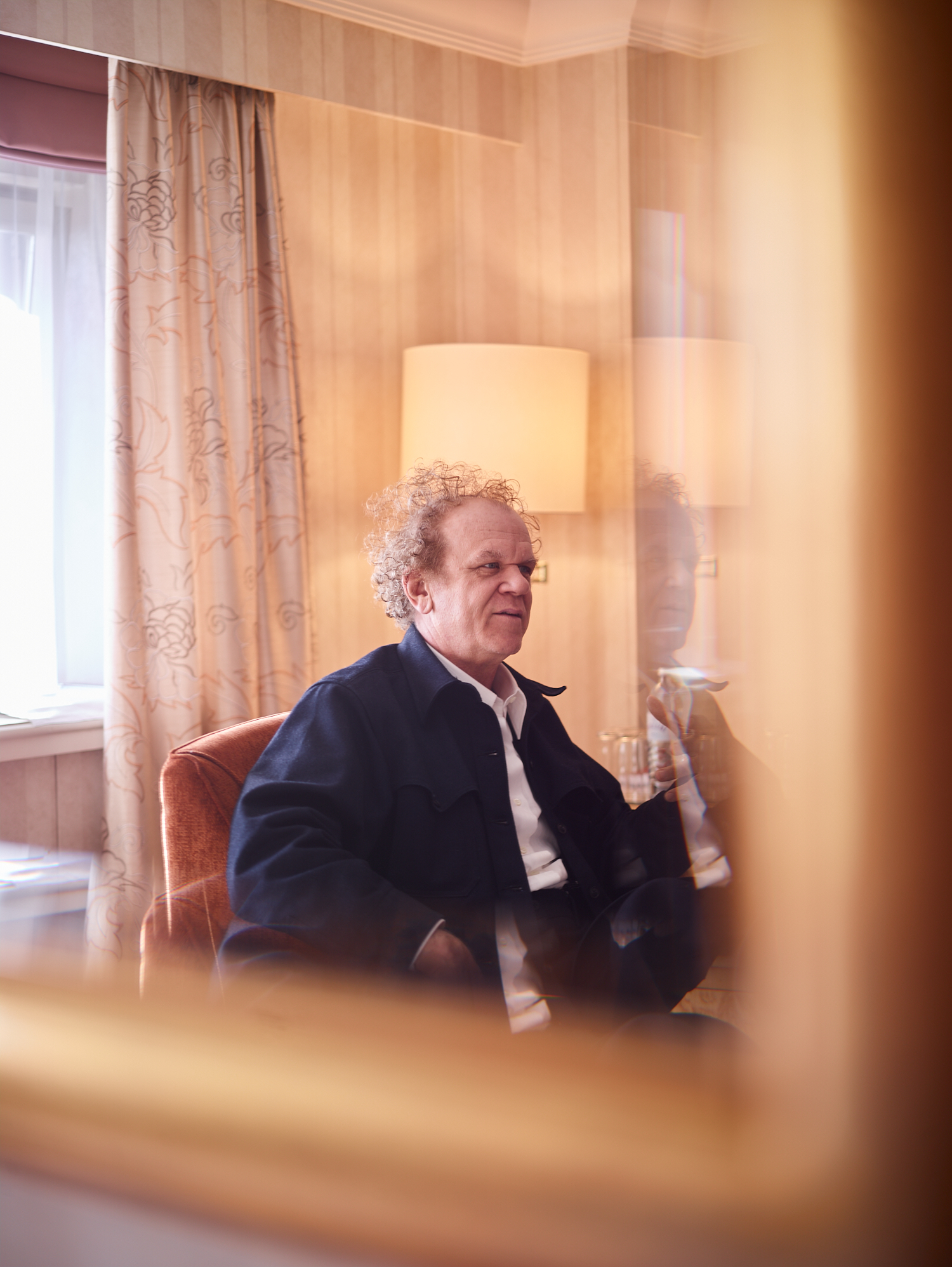 John C. Reilly, Ph. Luis Casanova