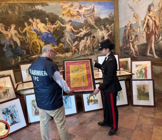 Sono state sequestrate 21 opere attribuite a Salvador Dalí in mostra a Parma