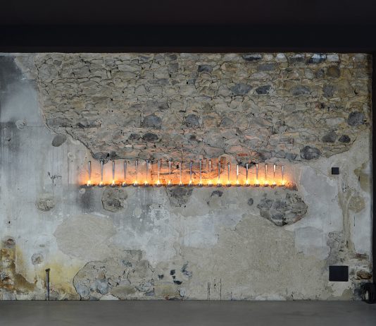 “Matermània / Matermanìa”: una mostra ad Arzignano tra latte, ceramica e maternità