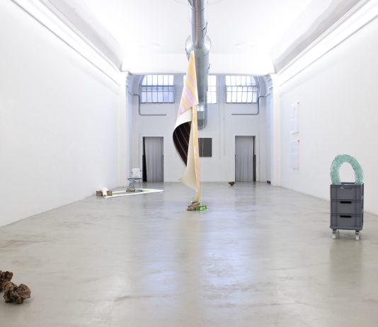 People I Know. Tre artiste e un incontro: quando la distanza diventa conoscenza