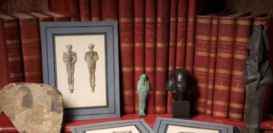 Souvenirs dalla storia in vendita da Artcurial