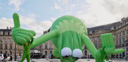 Il limite è il cielo del Grand Palais, ad Art Basel Paris 2025 art basel paris 2025