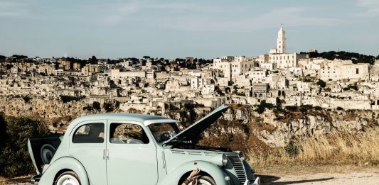 L’Italia è di moda nella mostra di Galleria Deloitte